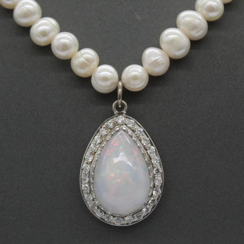 عقد نسائي اوبال اثيوبي ولؤلؤ طبيعي فاخر