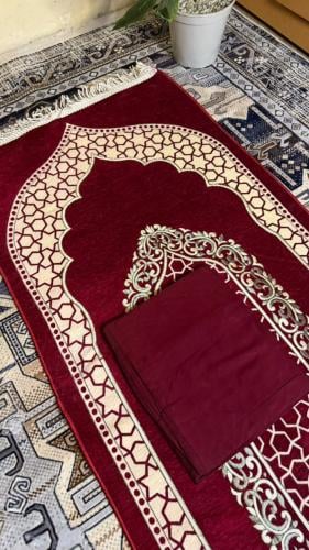 طقم سجاد صلاة عنابي فاخر