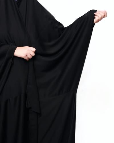 Maryam's abaya (head)