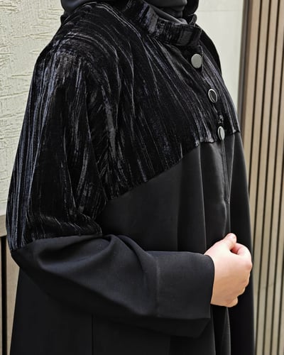 Practical velvet abaya