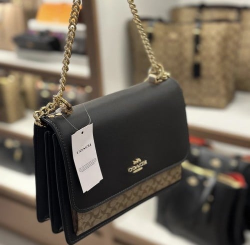 شنطة كوتش بالخصم