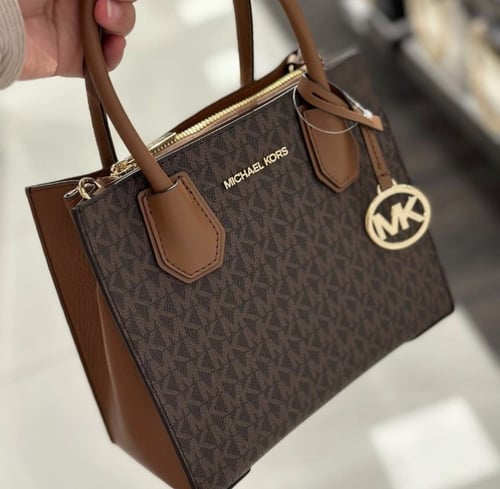 شنطة مايكل كورس