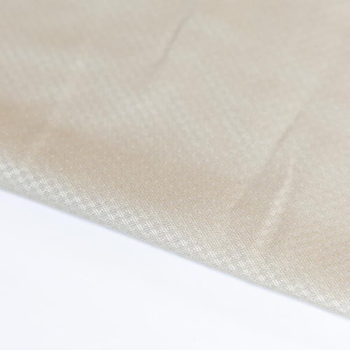 قماش شتوي نقشة خلية لون حليبي