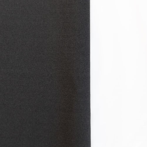 قماش شتوي سادة لون اسود