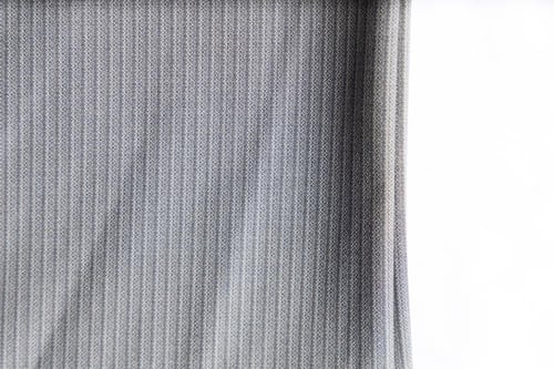 قماش شتوي نقشة مقلم محفور لون رمادي غامق