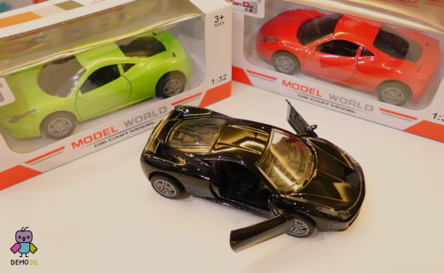 سيارة Ferrari (أسود)