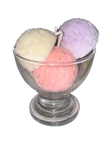 شمعة: “مذاق السعادة” (Scoop of Joy)