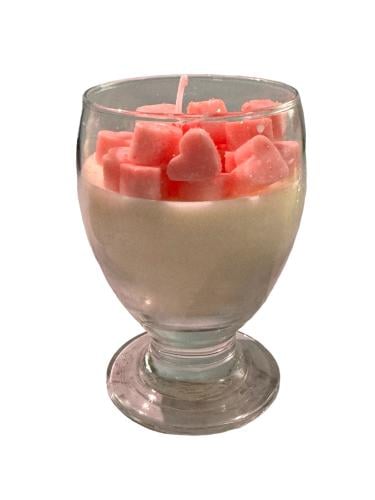 شمعة: “رقة القلوب”Tender Hearts ٢٠٠ جم