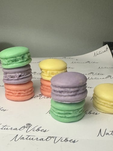 شموع الفواحات العطرية