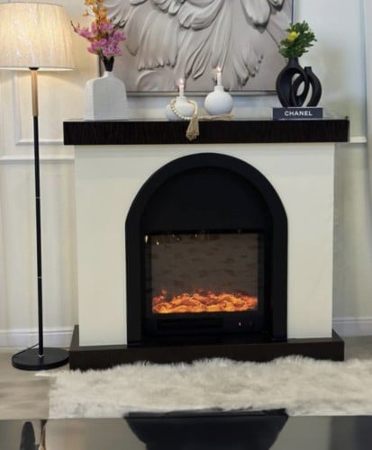 مكتبة خشبيه مع جهاز مربع بتصميم Classy