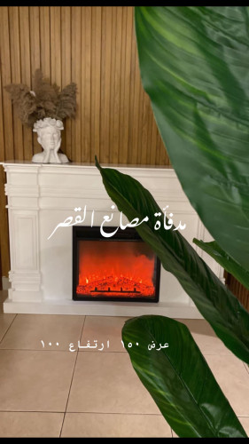 مكتبة خشبيه شكل مربع تصميم فخم