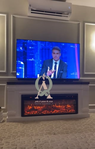 مكتبة بتصميم فخم سقف بني