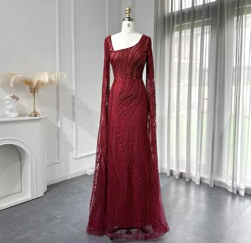 فستان ماسك بتطريز كامل مع أكمام كيب