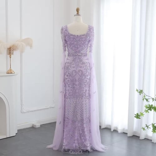 فستان بتطريزكامل وفتحه أمامية