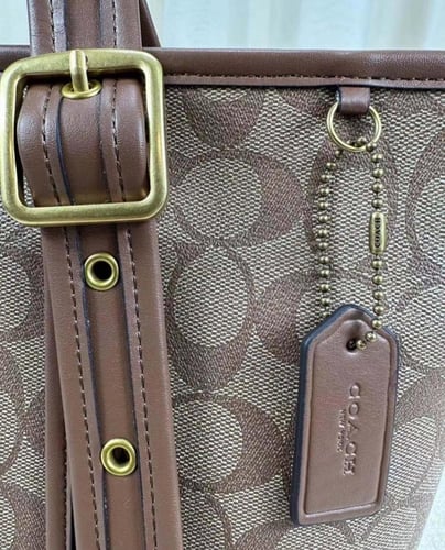 شنطة كوتش COACH
