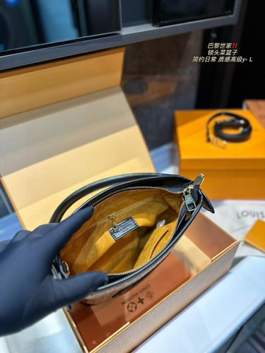 شنطة لويس ڤيتون LV