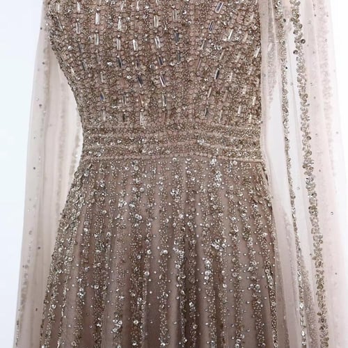 فستان انيق تطريز كامل مع كيب