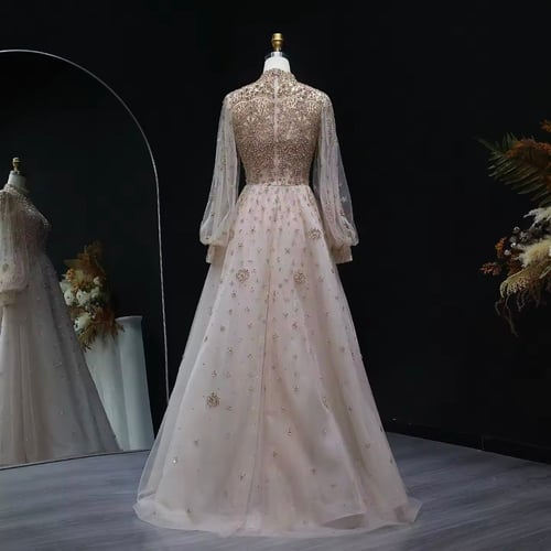 فستان شيفون فخم بأكمام طويلة