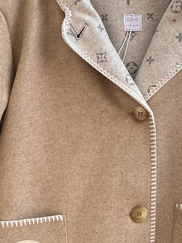 جاكيت لوي فيتون