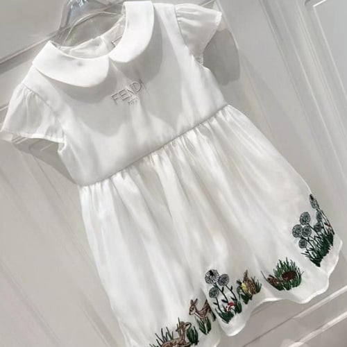 فستان شيفون ابيض بياقة بولو من فندي