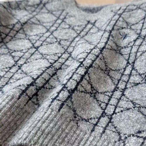 سويتر صوف باللون الرمادي من ديور