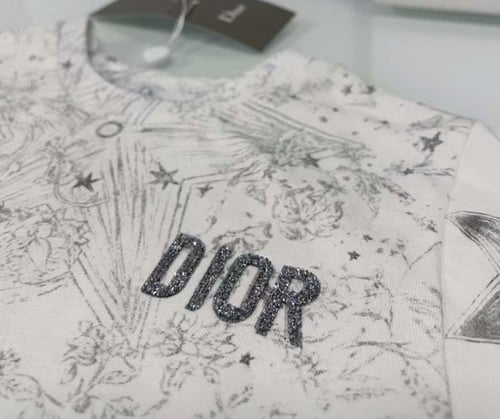 تيشيرت ديور ستار