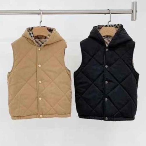 فيست بسحاب امامي وغطاء للرأس يلبس على الجهتين