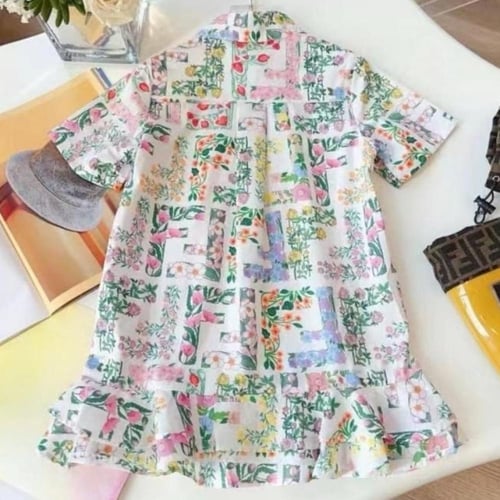 فستان من قماش البوبلين متعدد الألوان