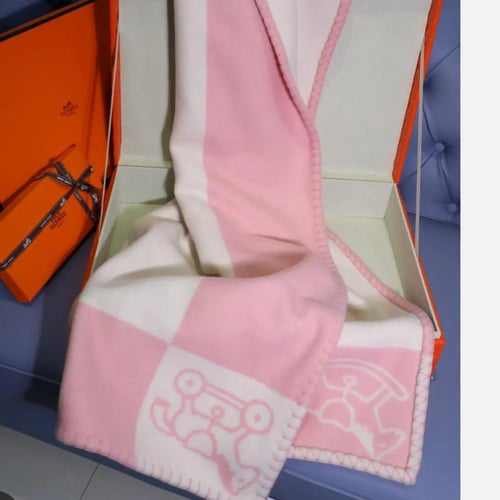 بطانية صوف كشميري لون وردي 135*95 cm