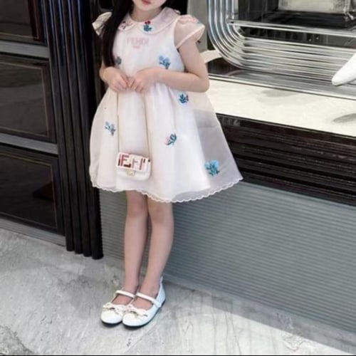 فستان وردي قماش اورقانزا وتطريز وردات وشعار فندي