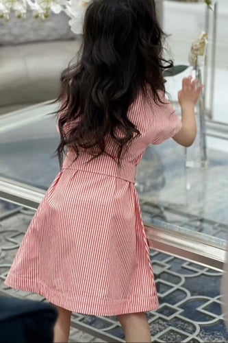 فستان قميص من القطن بشعار بطه من بيربري