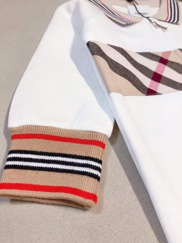 بدلة قطعه واحده قطن ابيض من بيربري