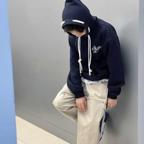 هودي قطن عليه تطريز شعار الماركة