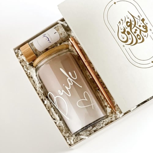 هدية عروسة الأيام