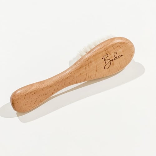 فرشاة ناعمة للأطفال مع الحفر