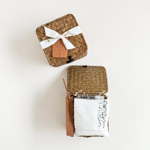 هدية وَاسجُد واقترِب