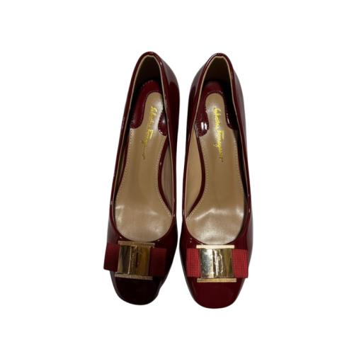 حذاء نسائي سلفاتوري فيراغامو (Salvatore Ferragamo)