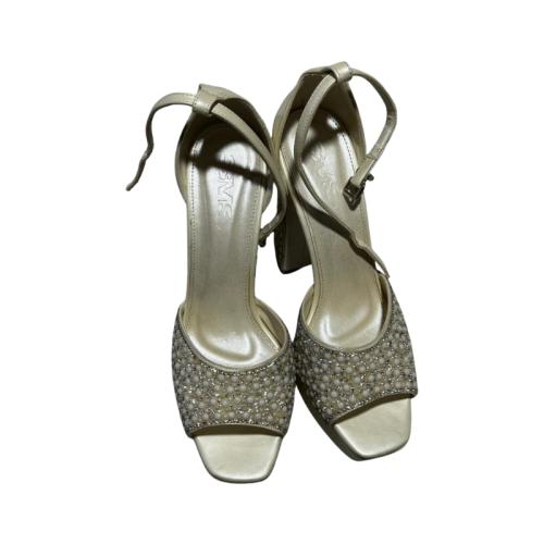 صندل نسائي سهرة