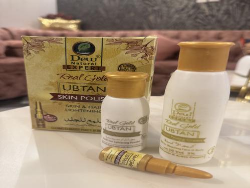 هذا المنتج هو مجموعة "Dew Natural Expert Real Gold...