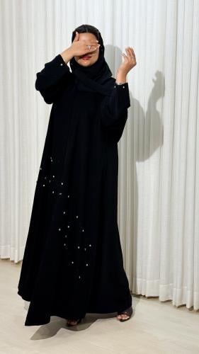 عباية هيفاء شك