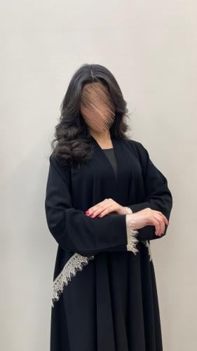 عباية توق بقماش سيراميك اندنوسي بتدخيل كلفة دانتيل بيج