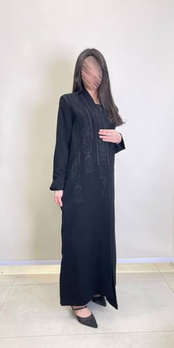 عباية دوري2 بقماش كوبرا سواد فاحم