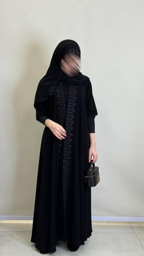 عباية الرياض بقماش ملكي