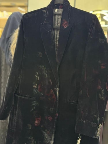 بليزر مخمل برنت