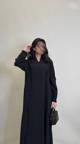 عباية العلا بقماش حرير ياباني اسود بتصميم خاص