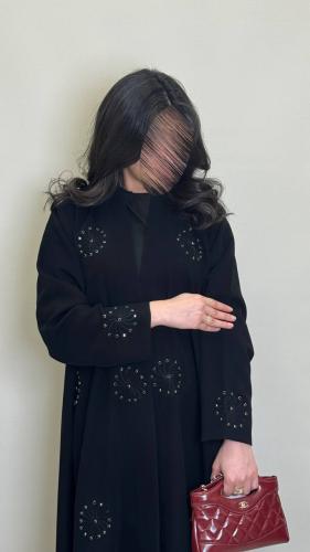 عباية انغام بقماش اندونيسي سواد فاحم