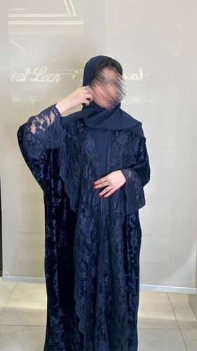 مخمل فرنسي بتدخيل دانتيل