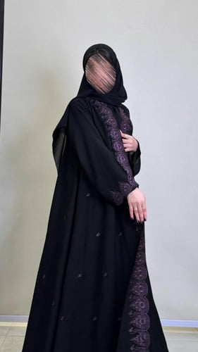 عباية دايموند بقماش كريب ملكي دبل كلوش عنابي