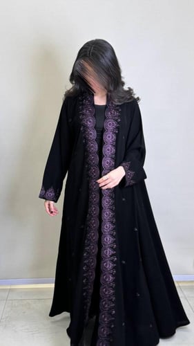 عباية دايموند بقماش كريب ملكي دبل كلوش عنابي