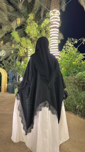 عباية ولاء بقماش حرير ياباني